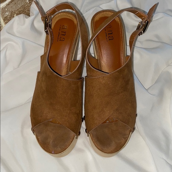 Wedges - Picture 2 of 2